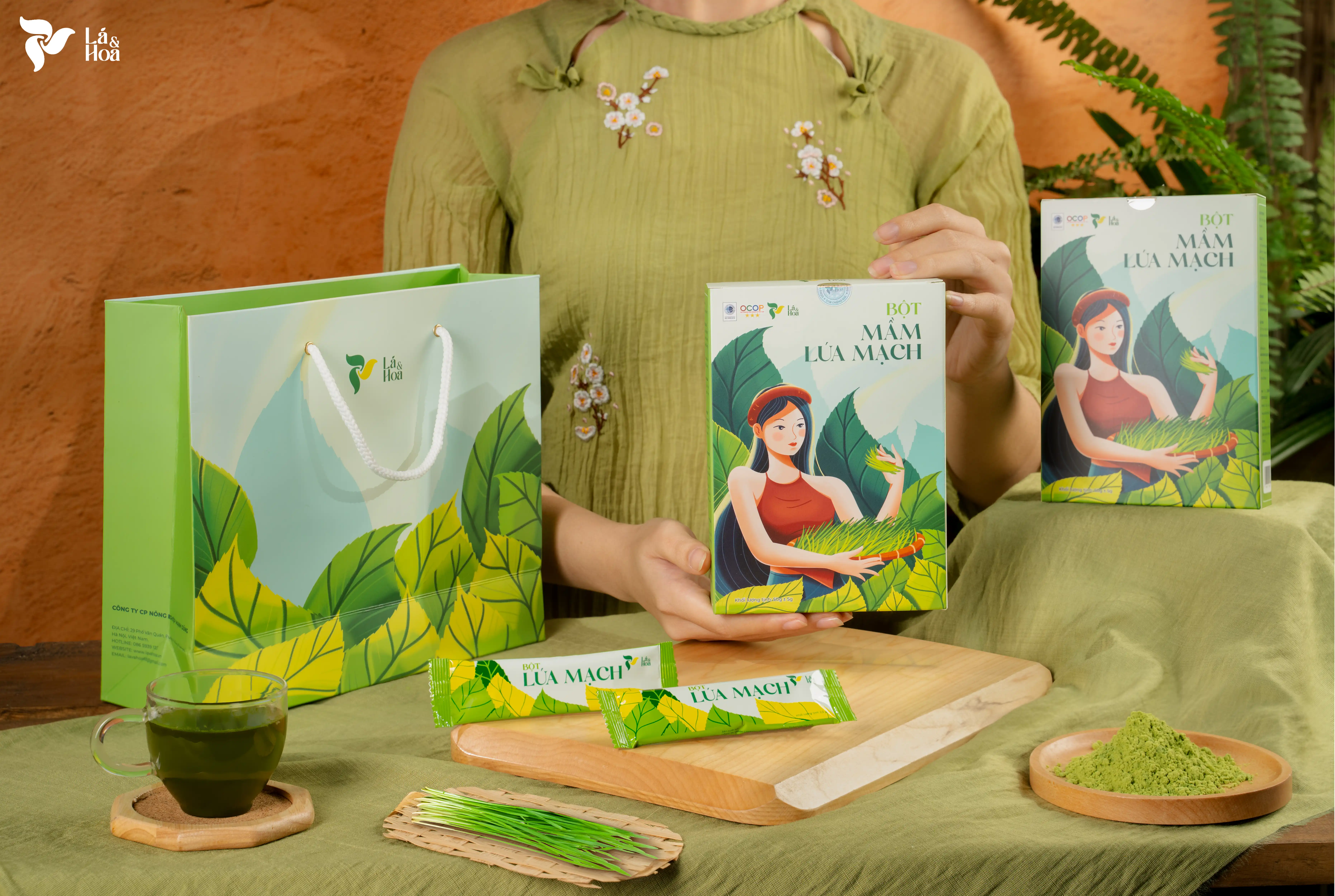 Bột Mầm Lúa Mạch Lá và Hoa